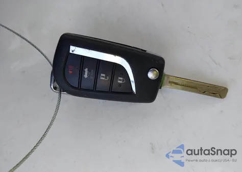 2020 Toyota Corolla Le z USA, uszkodzony, nr VIN JTDEPRAE5LJ023949